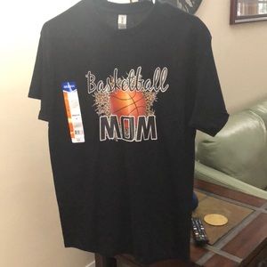 Gildan Women’s Medium Black V-Neck T-Shirt with Basketball Mom Motif. Cotton.
